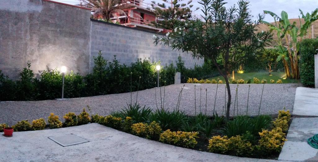 Appartamenti Vacanze Mareemare Capo dʼOrlando Dış mekan fotoğraf