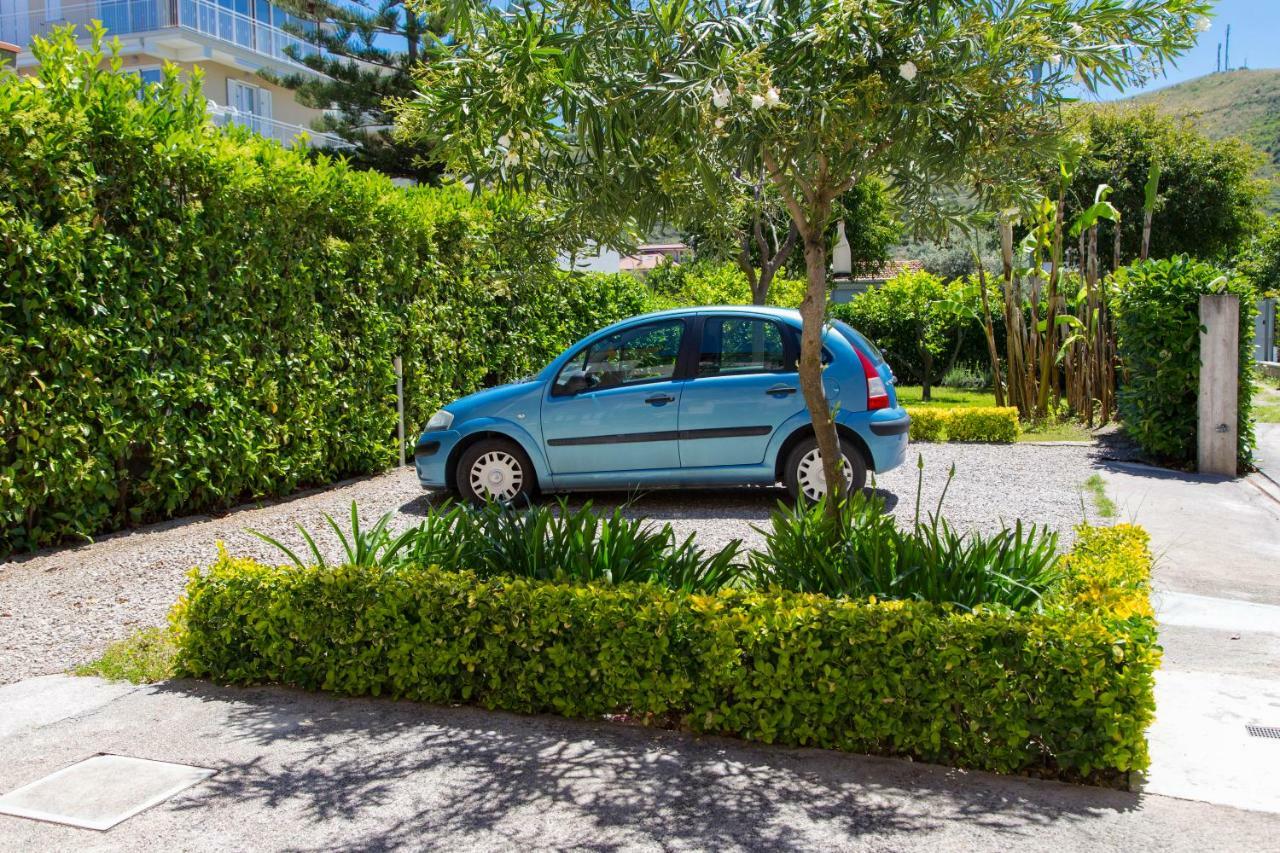 Appartamenti Vacanze Mareemare Capo dʼOrlando Dış mekan fotoğraf